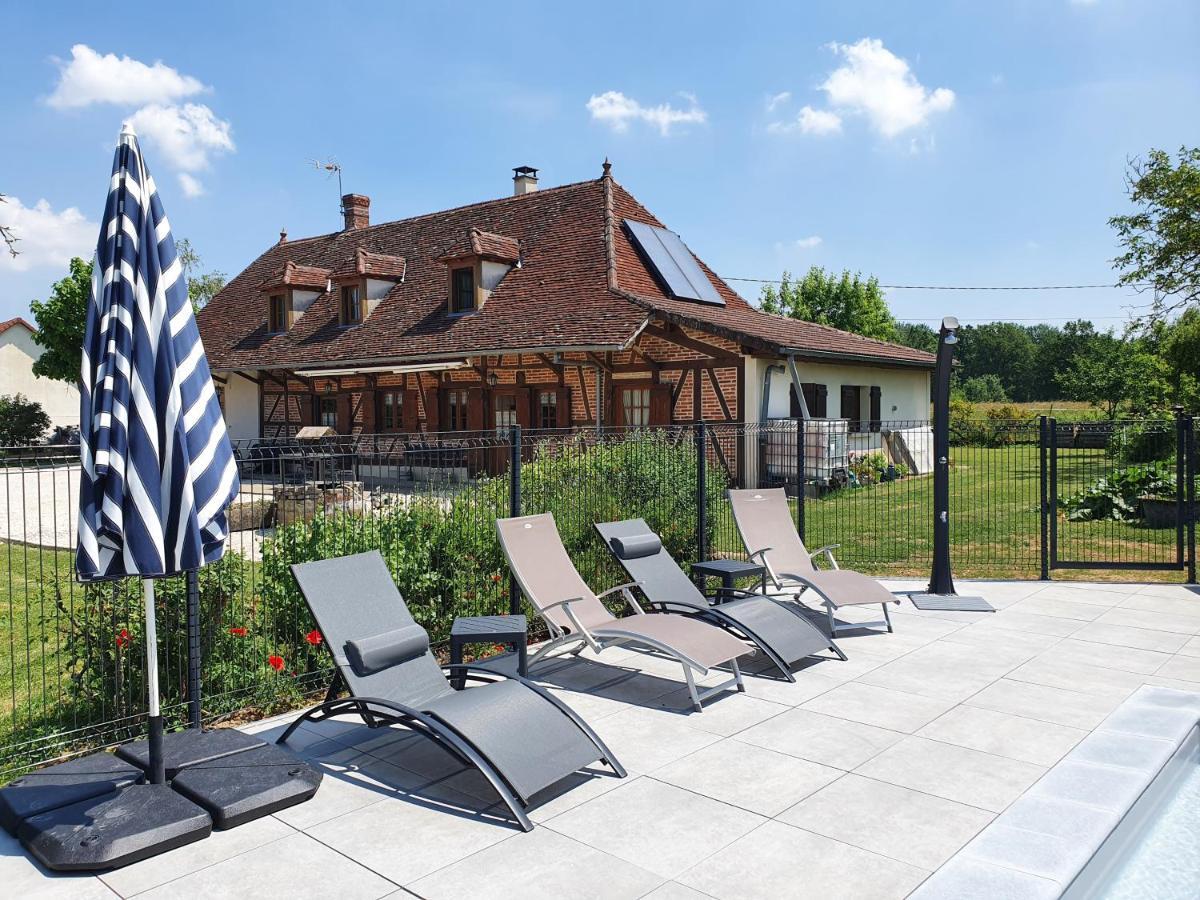 Une Pause A La Campagne Mervans Exteriör bild